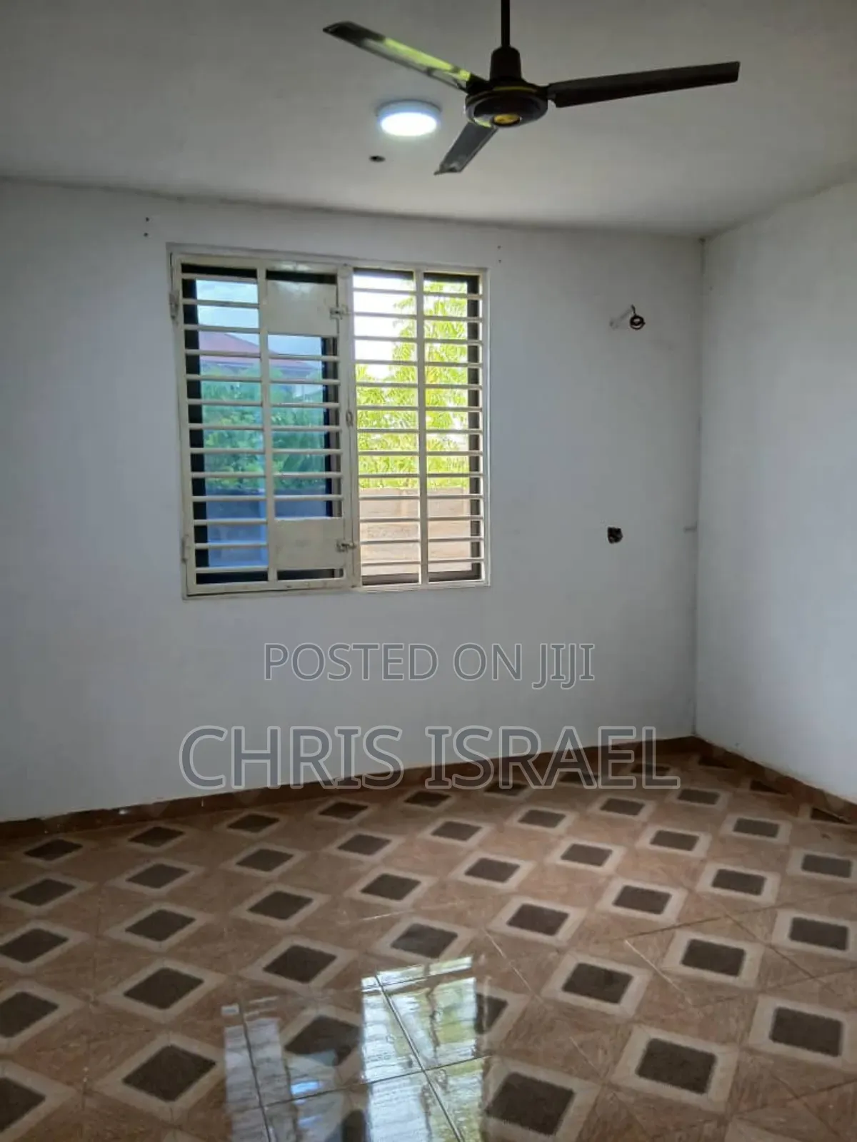 1bdrm Bedsitter in Oyibi, Valley View Area for rent