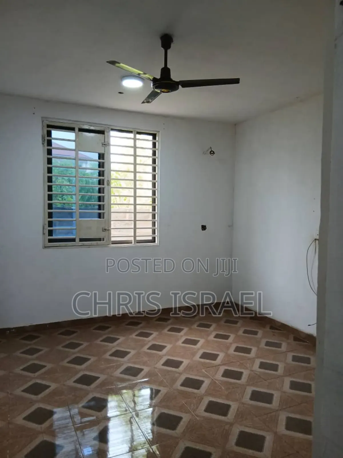 1bdrm Bedsitter in Oyibi, Valley View Area for rent