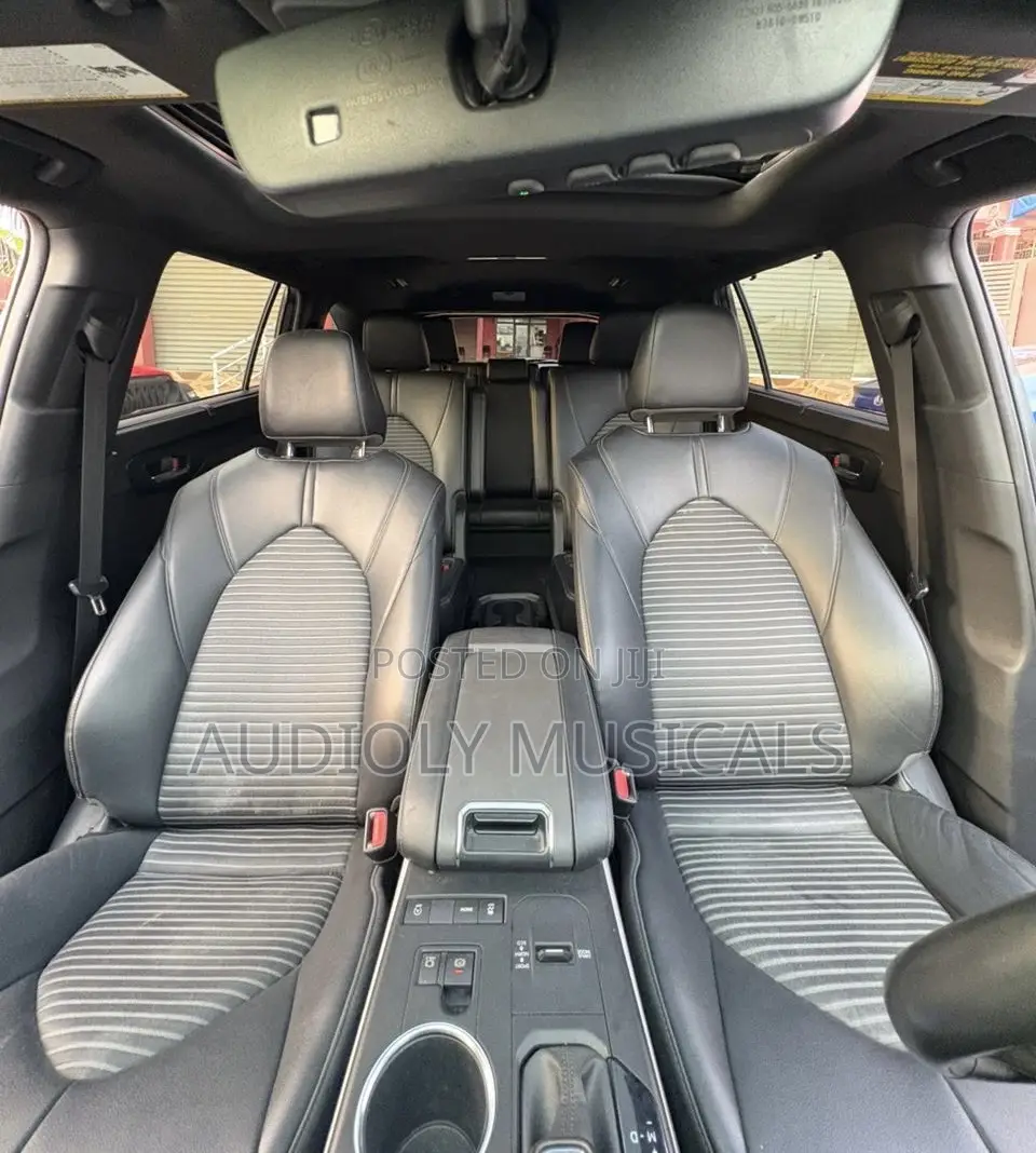Toyota Highlander XSE 2022 Black