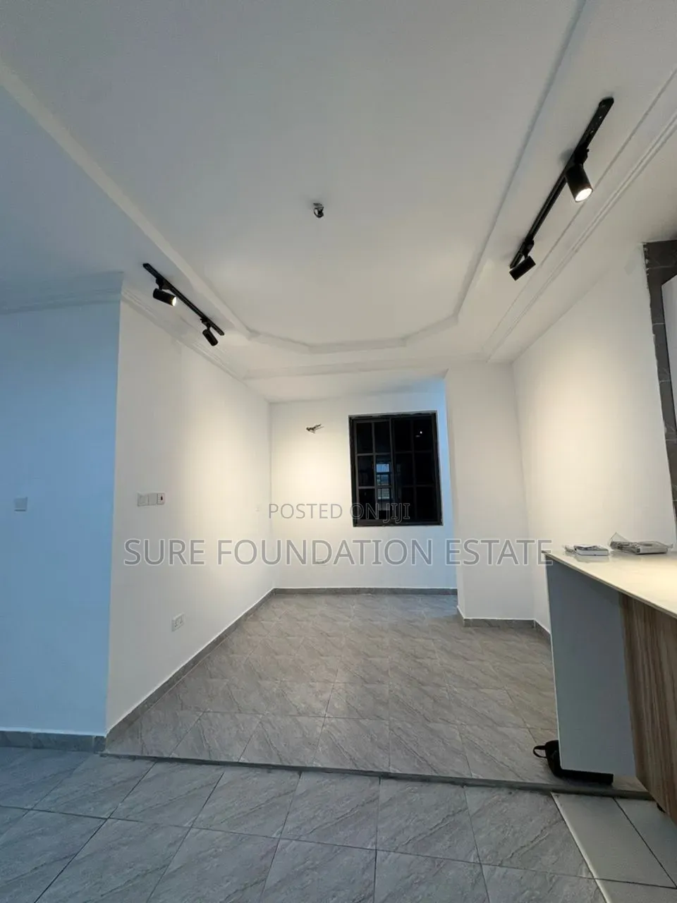 3bdrm Apartment in Dzorwulu for rent
