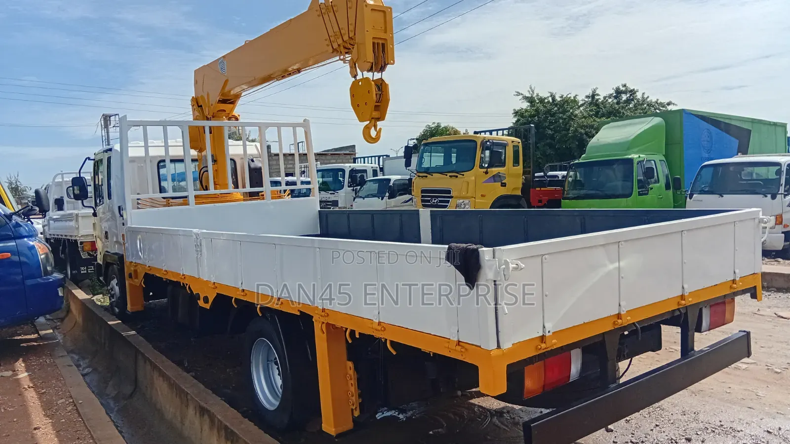 Hyundai 5 Tons Crane Truck