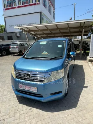 Honda Stepwgn 2013 Blue