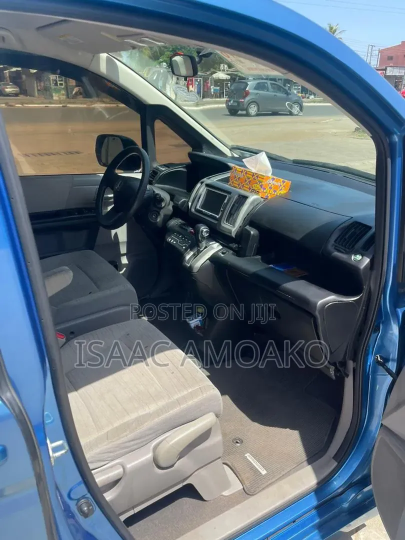 Honda Stepwgn 2013 Blue