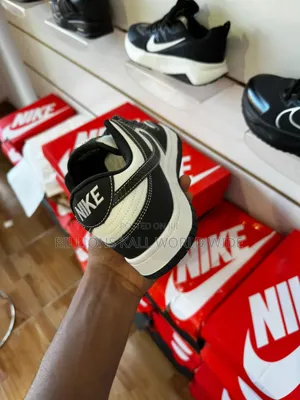 Sneakers 40,44