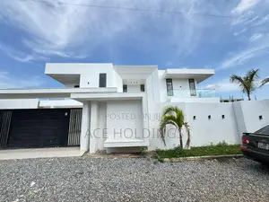 5bdrm Mansion in Oyarifa for sale