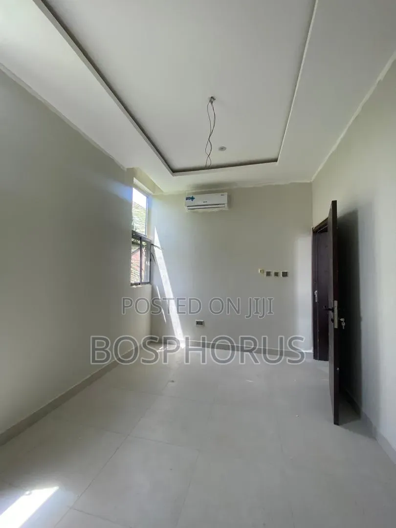 3bdrm House in Spintex Community 18, Melcom for sale