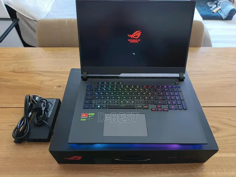 Laptop Asus ROG Strix G17 32GB AMD Ryzen 9 SSHD+SSD 1T