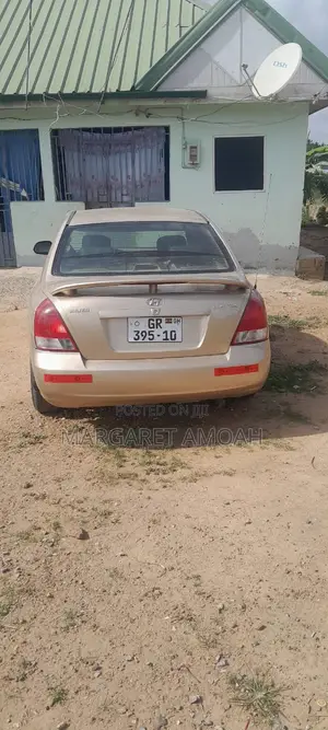 Hyundai Elantra 2000 Gold