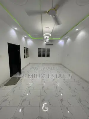 3bdrm Apartment in Kwabenya for rent