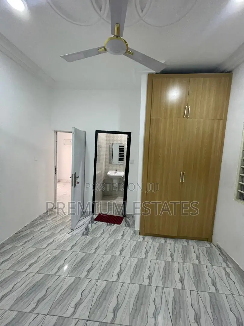 3bdrm Apartment in Kwabenya for rent