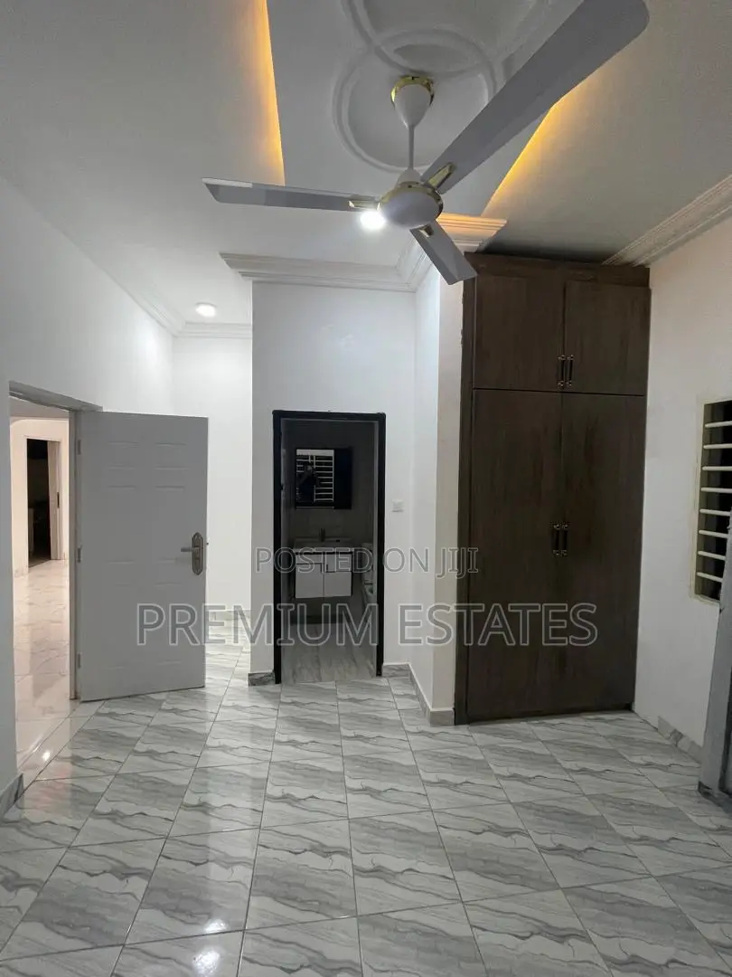 3bdrm Apartment in Kwabenya for rent