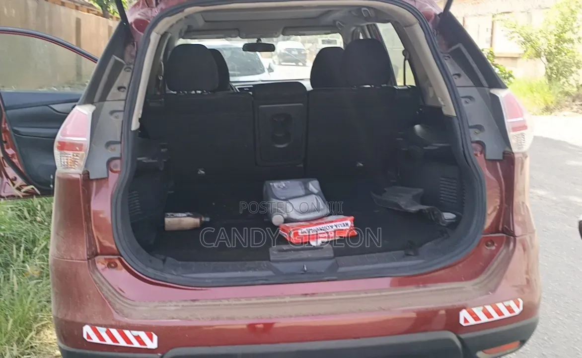 Nissan Rogue 2015 Red