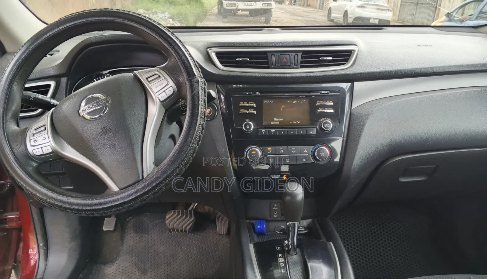 Nissan Rogue 2015 Red