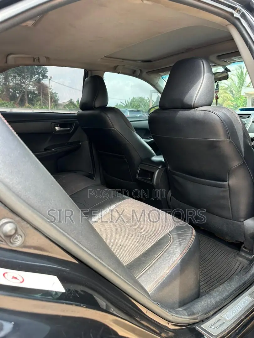 Toyota Camry SE 4dr Sedan (2.5L 4cyl 6A) 2017 Black