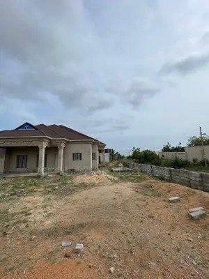 4bdrm House in Ablekuman, Joma for sale