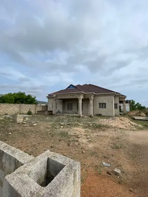 4bdrm House in Ablekuman, Joma for sale