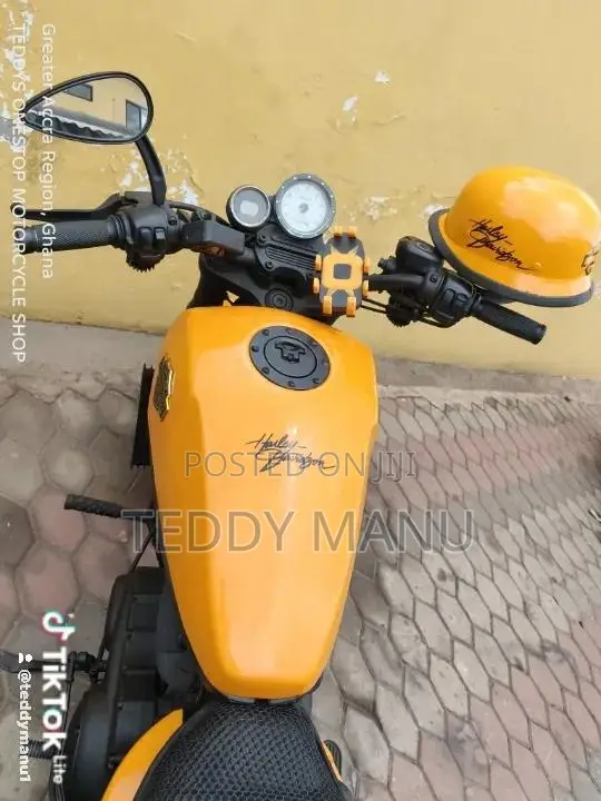 Harley-Davidson 2018 Yellow