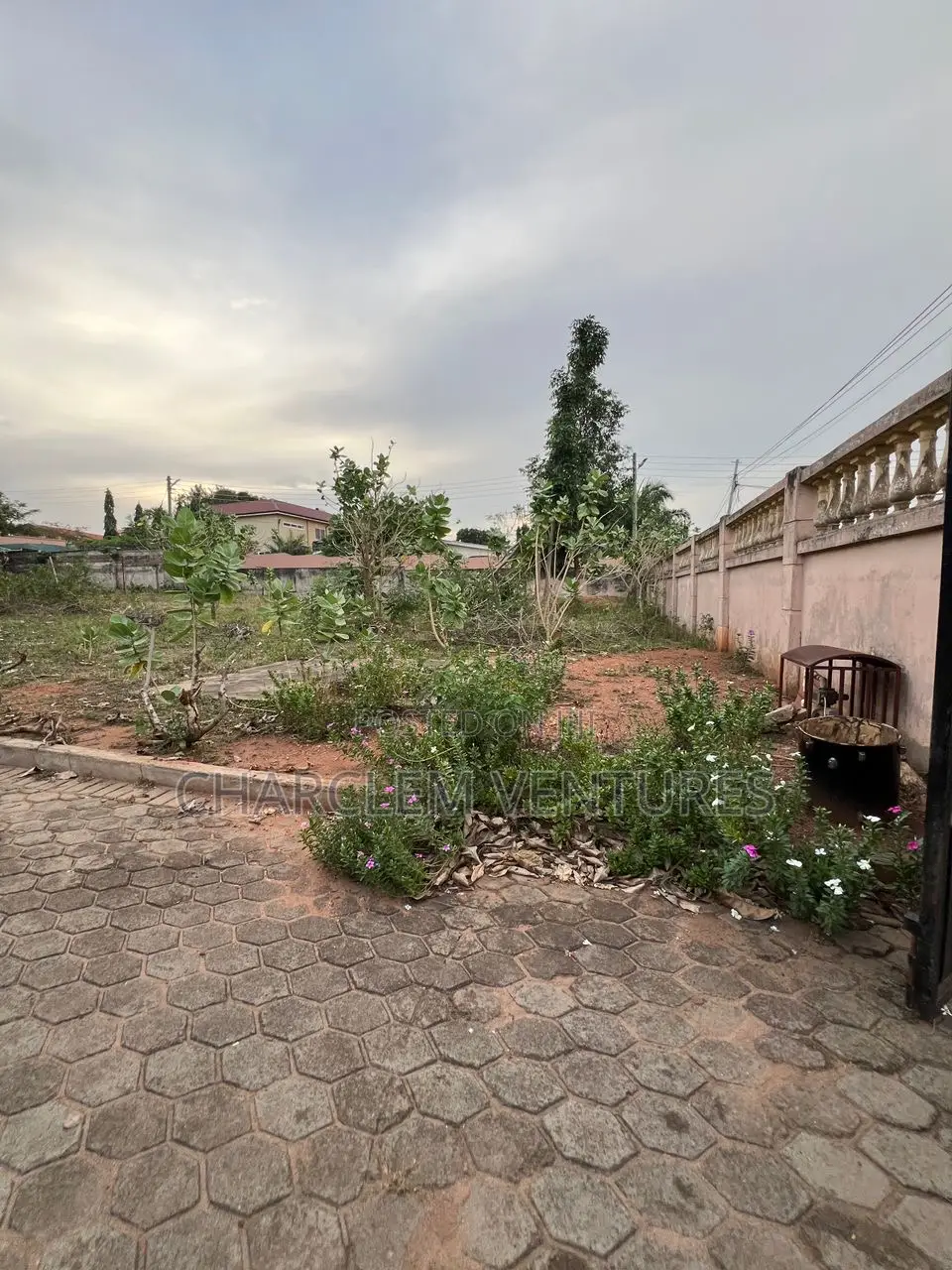 3bdrm House in Charclem Ventures, North Legon for sale