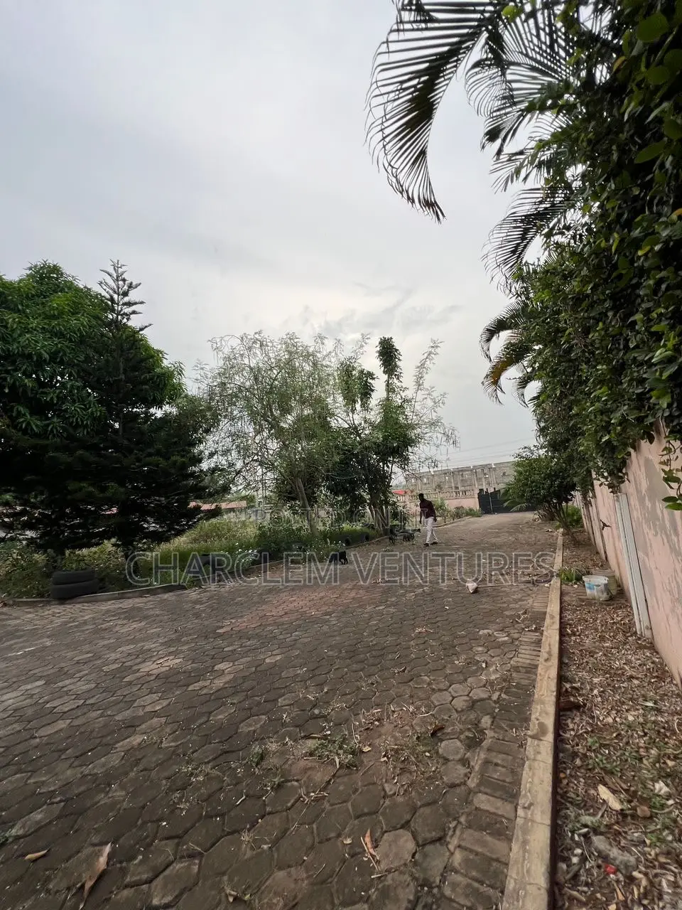 3bdrm House in Charclem Ventures, North Legon for sale