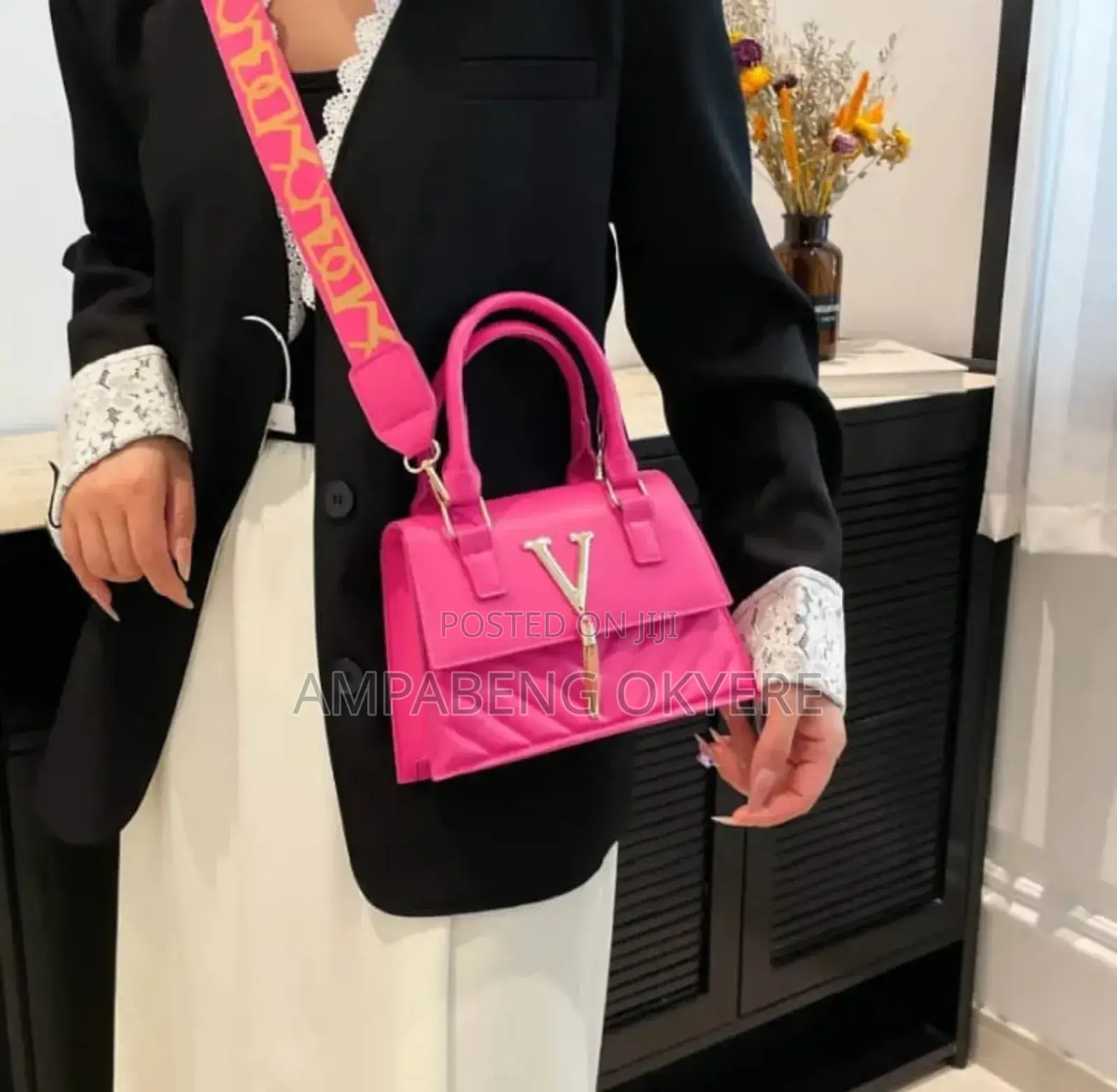 Classic Hand Bag For Ladies