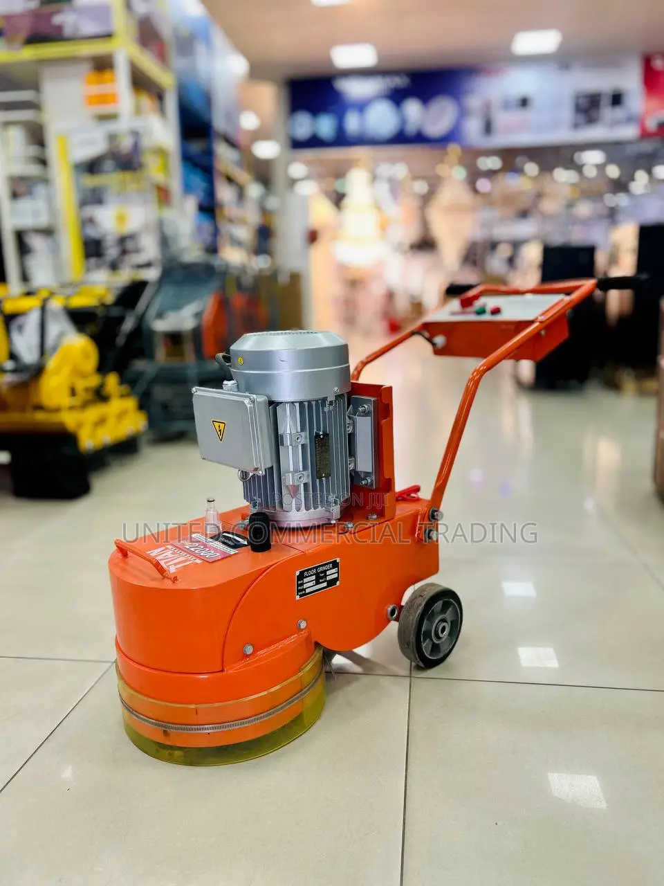 Floor Grinder With Electric Motor and a Blade