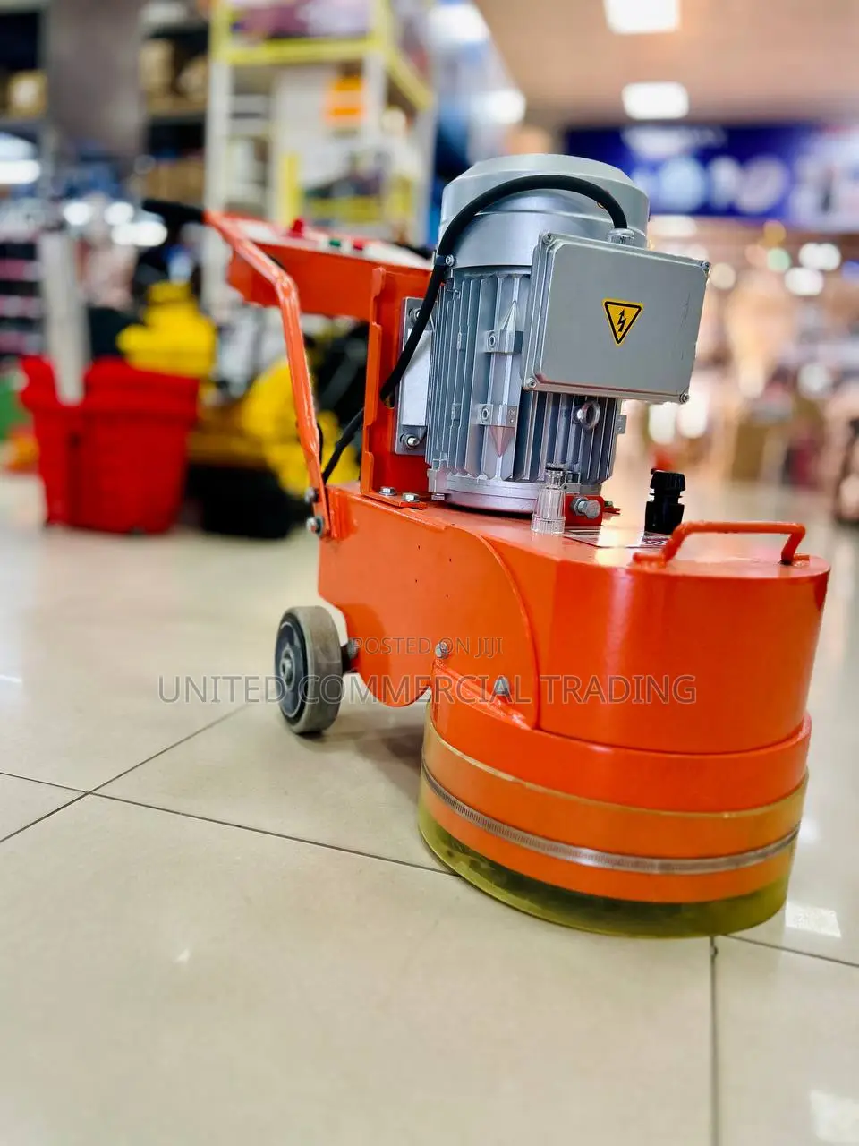 Floor Grinder With Electric Motor and a Blade