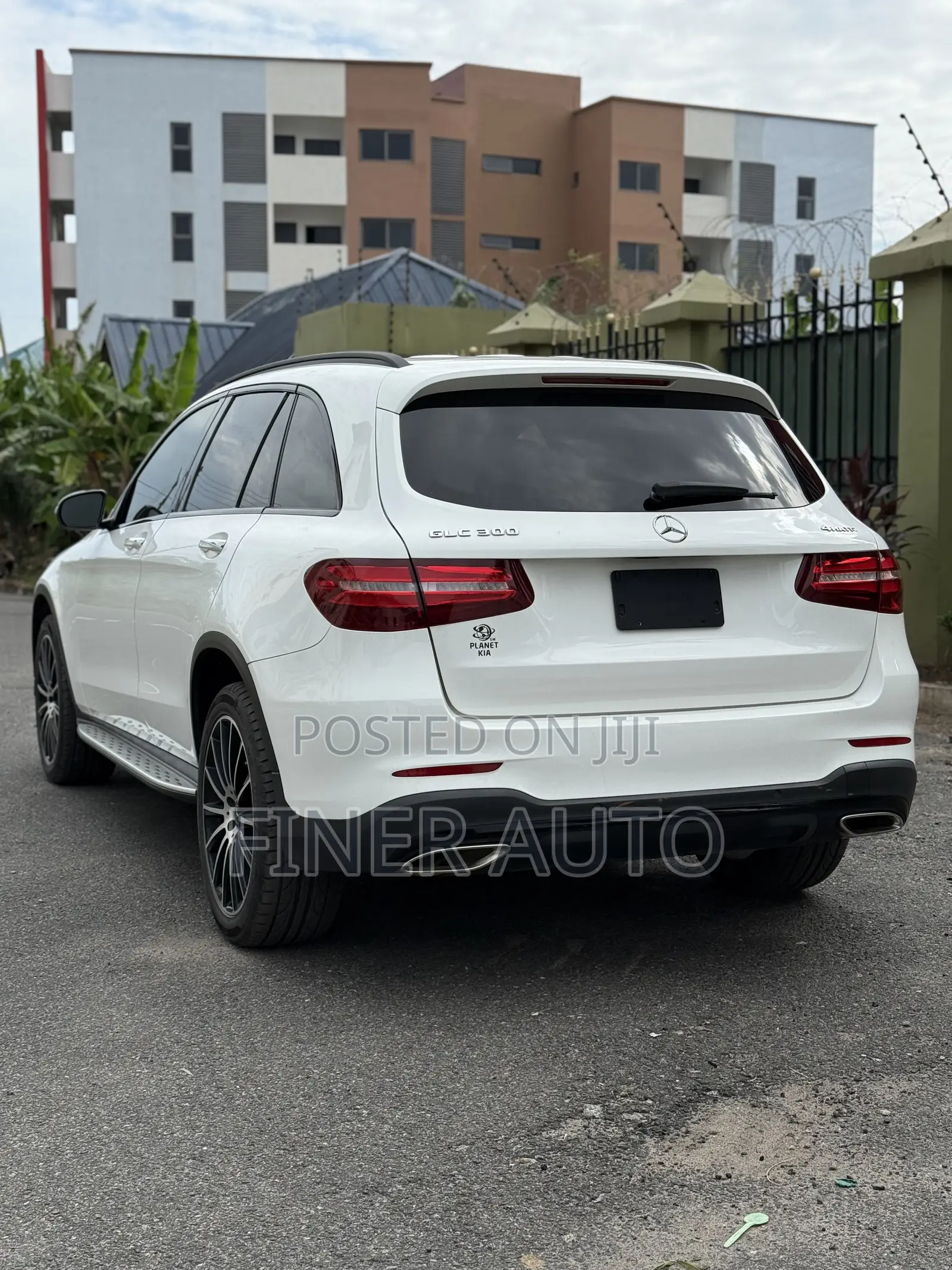 Mercedes-Benz GLC-Class 2019 White