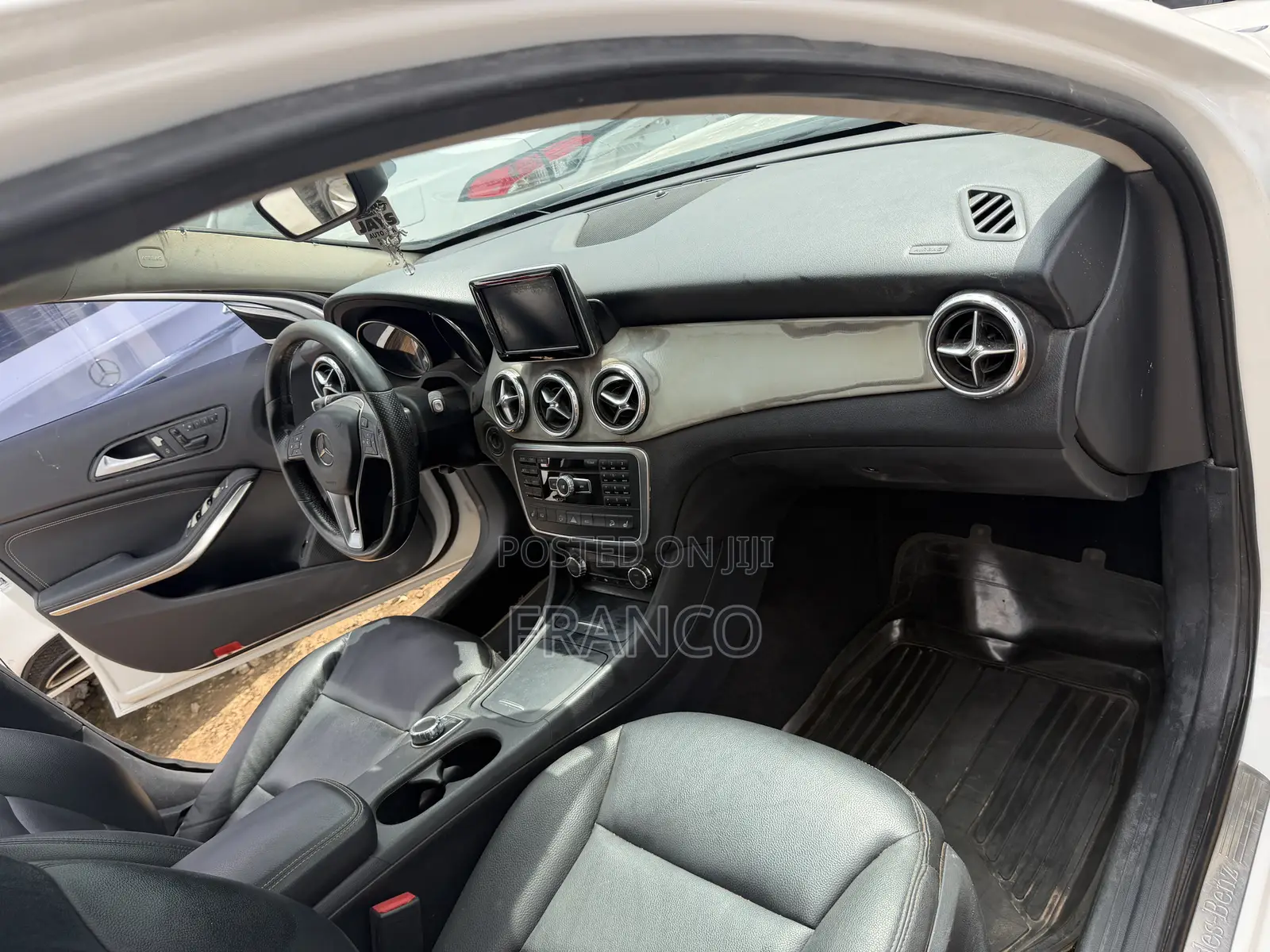 Mercedes-Benz GLA 250 2016 White
