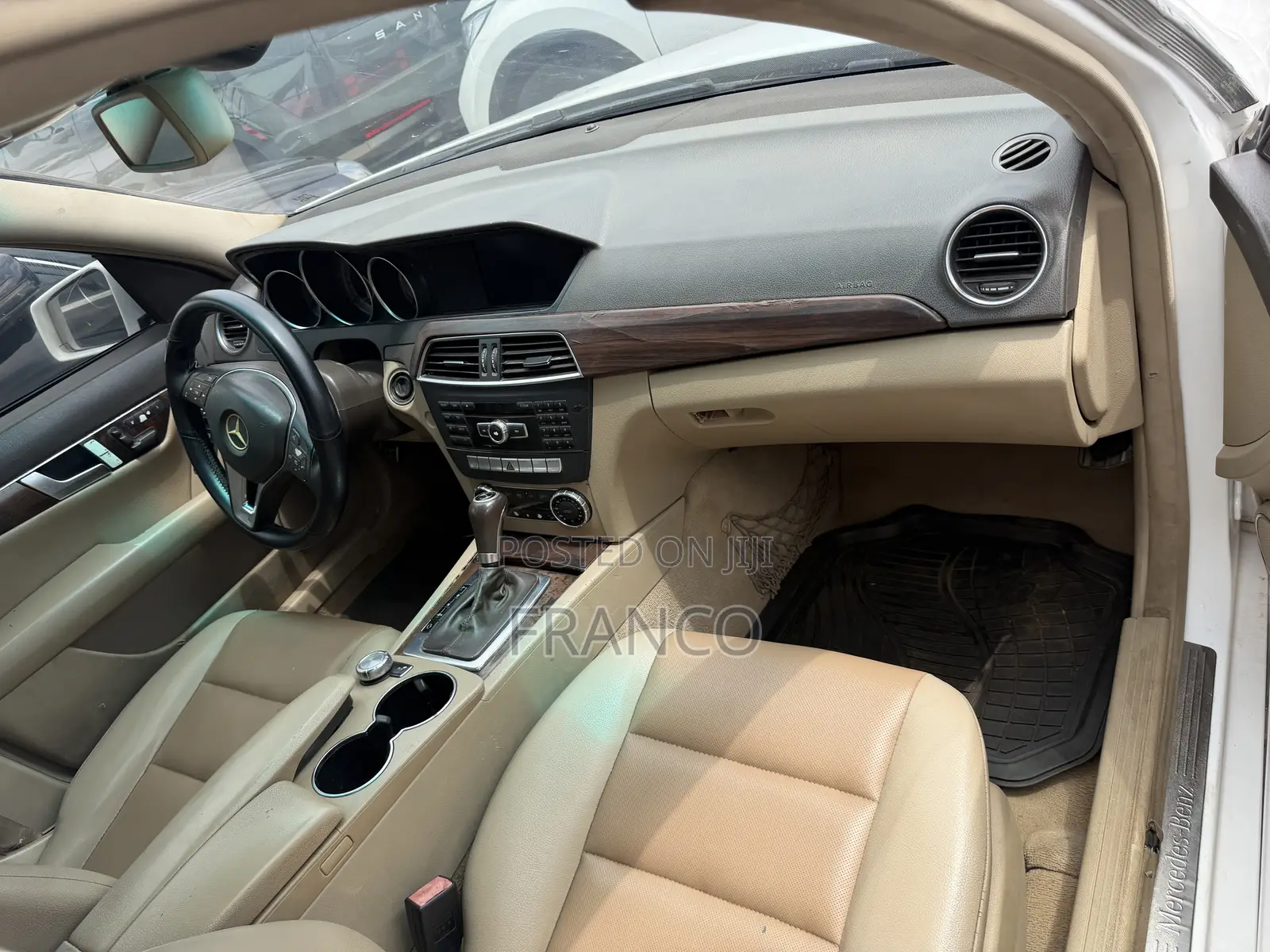 Mercedes-Benz C300 Luxury 4Matic Sedan AWD (3.5L 6cyl 7A) 2013 White
