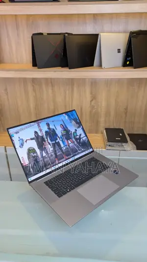 Laptop HP ZBook Studio G8 16GB Intel Core i9 SSD 1T