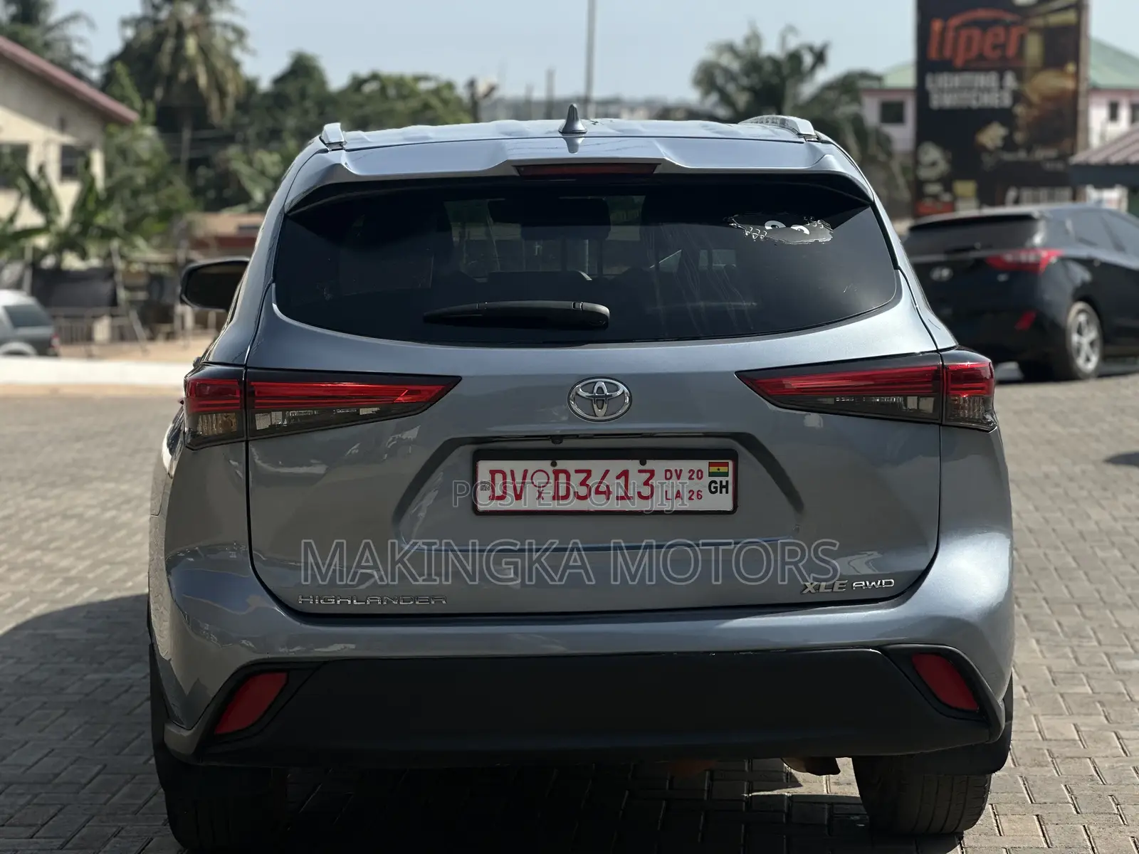 Toyota Highlander XLE 2022 Silver