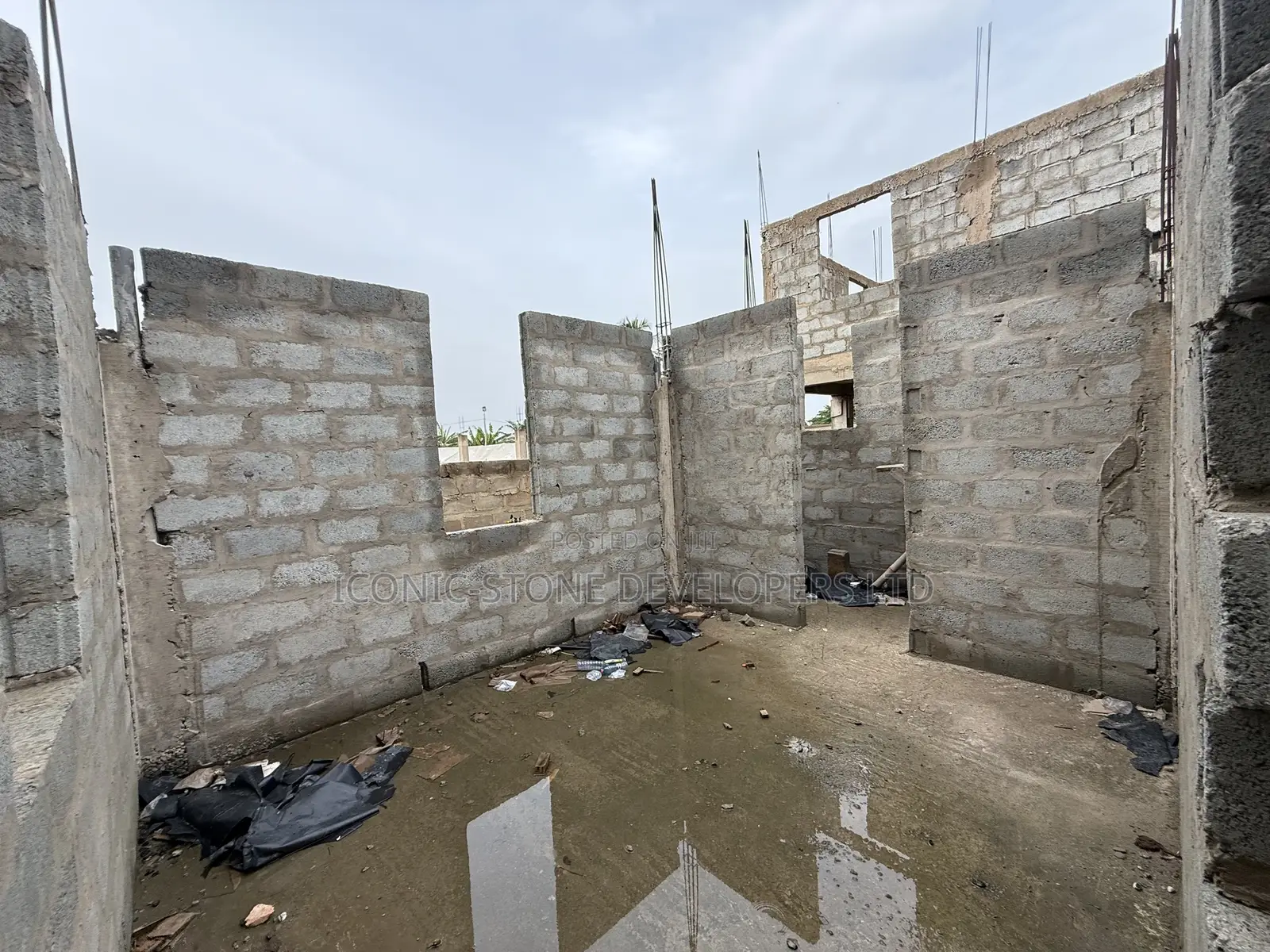 4bdrm House in Adenta, Housing Down for sale
