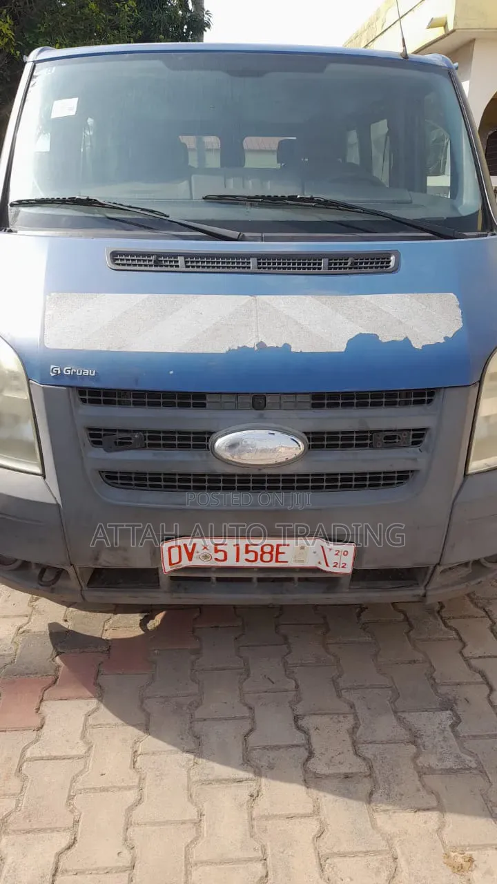 Ford Transit 2010 Blue
