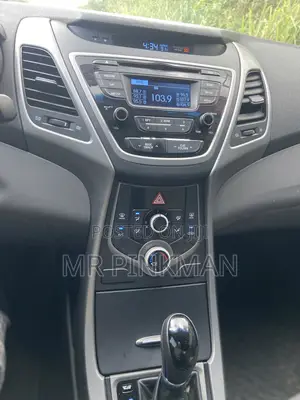 Hyundai Elantra 2016 Silver