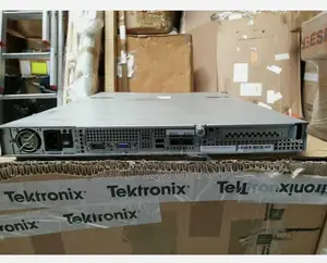 Server 32GB Intel Xeon SSD 256GB