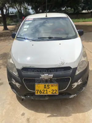Chevrolet Spark 1LT 4dr Hatchback (1.2L 4cyl 5M) 2014 White