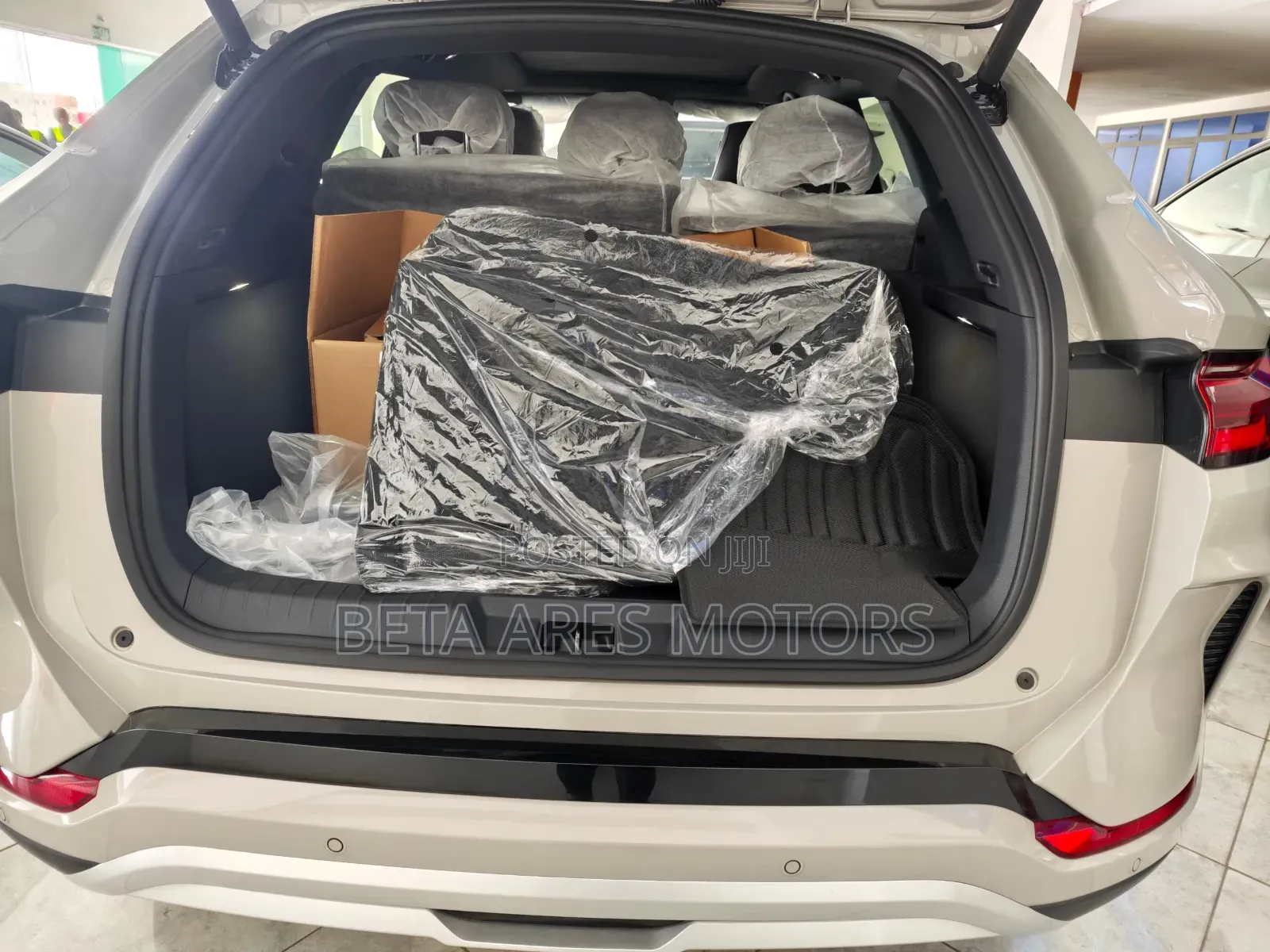 New BYD Song Plus 2025 Ivory