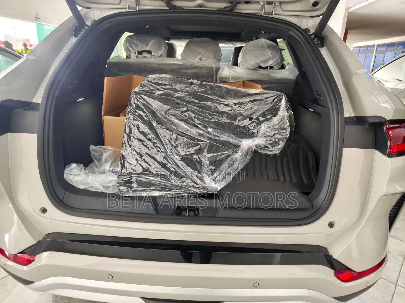 New BYD Song Plus 2025 Ivory