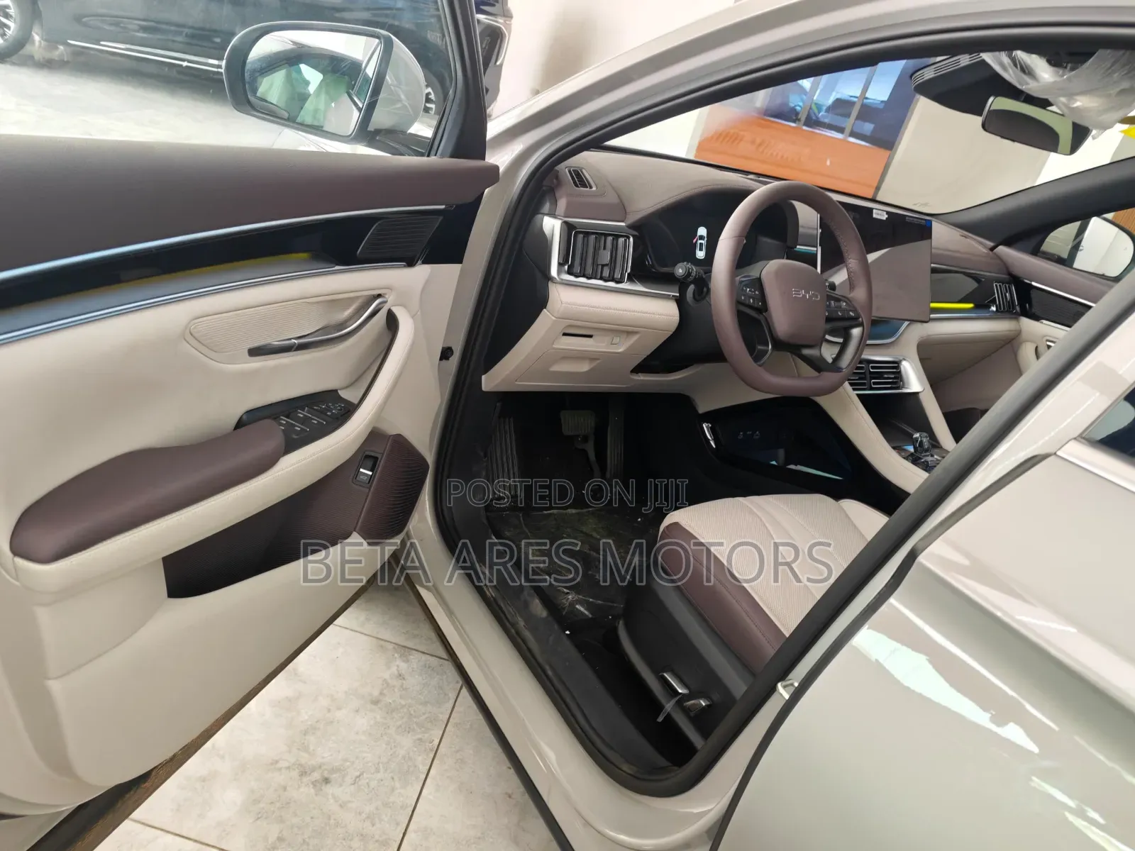 New BYD Song Plus 2025 Ivory