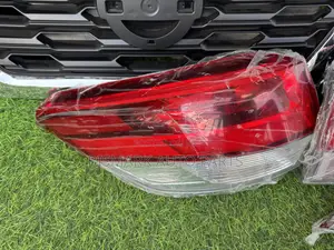 Toyota Highlander 2017 2018 2019 Taillight