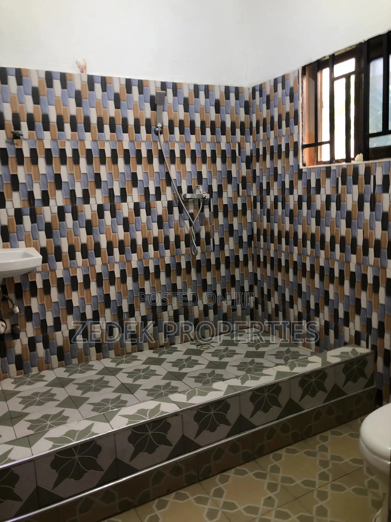 2bdrm Apartment in Kwabenya, Ashomang Estate for rent