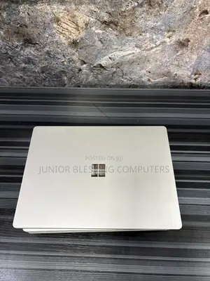 Laptop Microsoft Surface Laptop 8GB AMD Ryzen 5 SSD 256GB