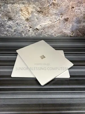Laptop Microsoft Surface Laptop 8GB AMD Ryzen 5 SSD 256GB
