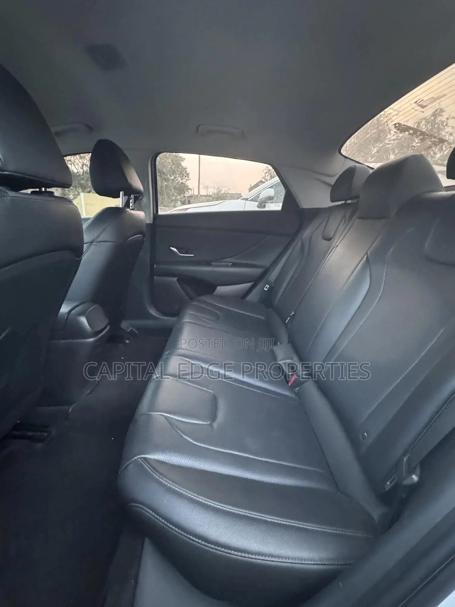 Hyundai Avante 2021 White