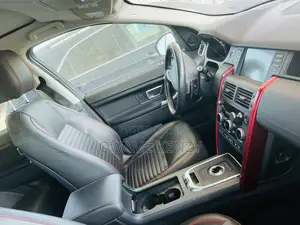 Land Rover Discovery First Edition 4x4 2017 Red