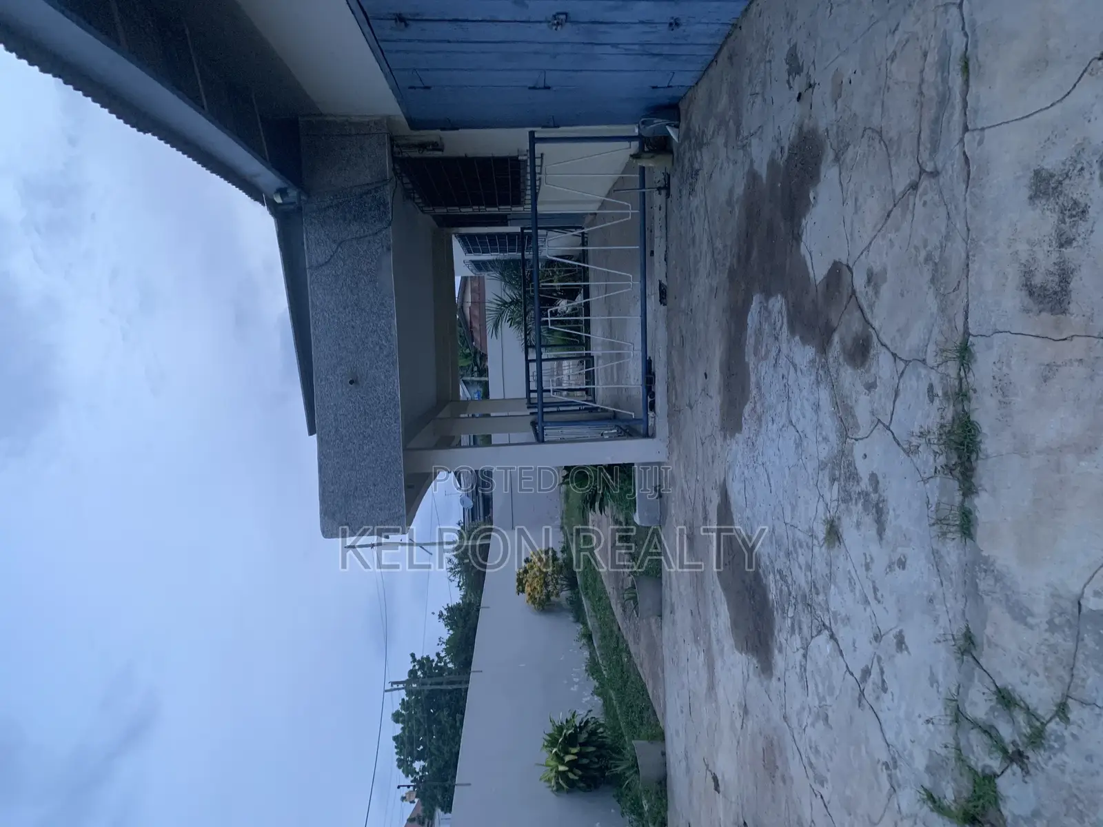 5bdrm House in Dansoman Estate, Exhibition for sale
