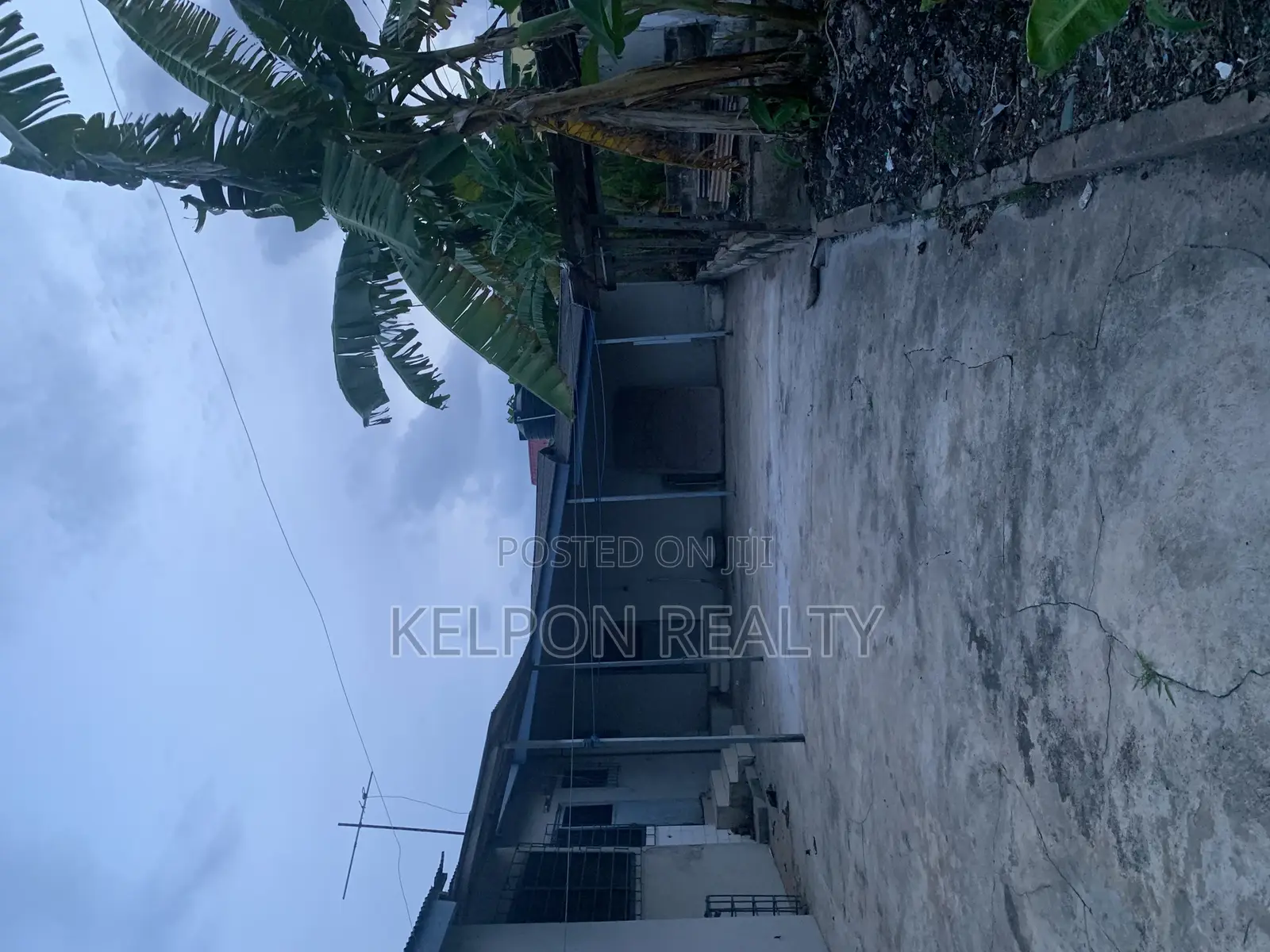 5bdrm House in Dansoman Estate, Exhibition for sale