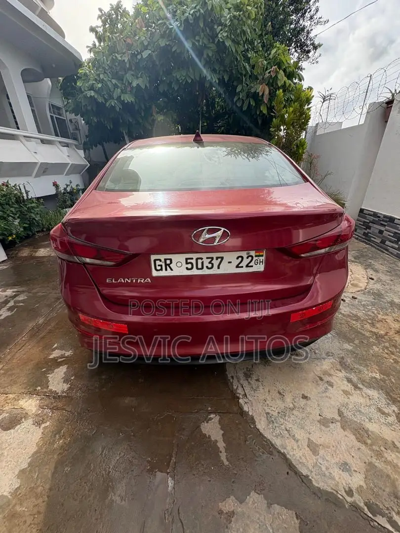 Hyundai Elantra ECO 2018 Red