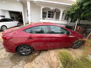 Hyundai Elantra ECO 2018 Red