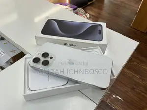 Apple iPhone 15 Pro Max 256 GB Silver